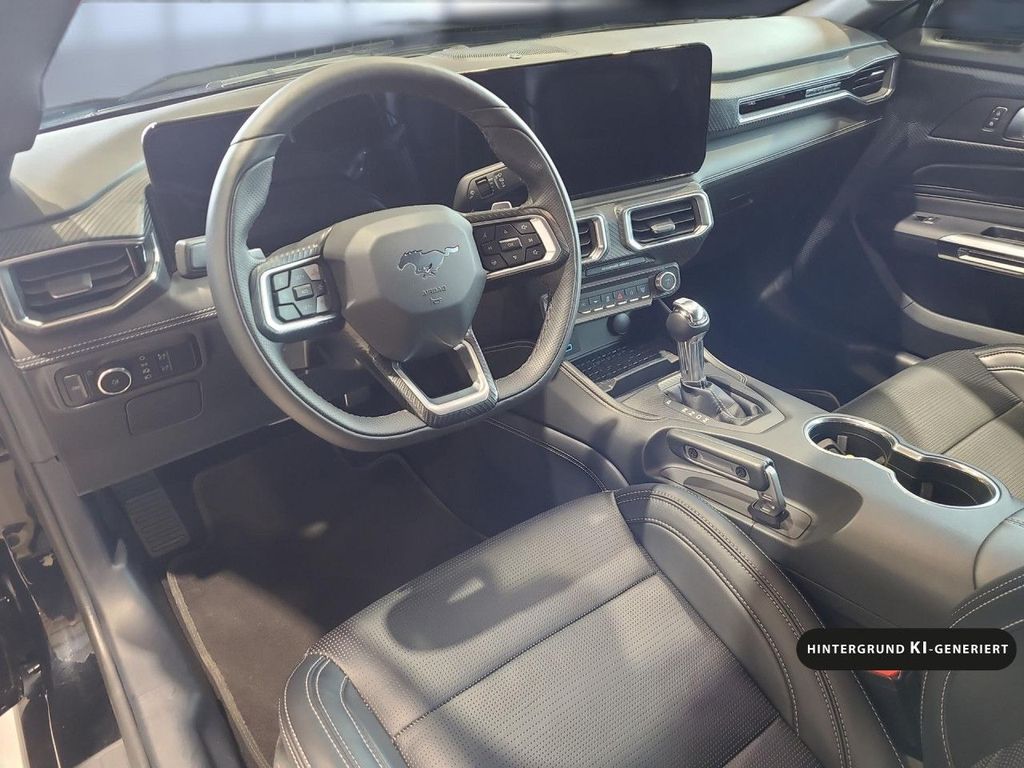 Ford Mustang 2024 г. Чёрный, пробег 26008 км