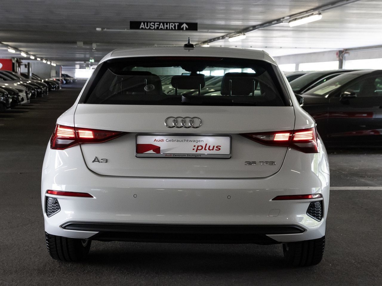 Audi A3 2024 г. Белый, пробег 34522 км