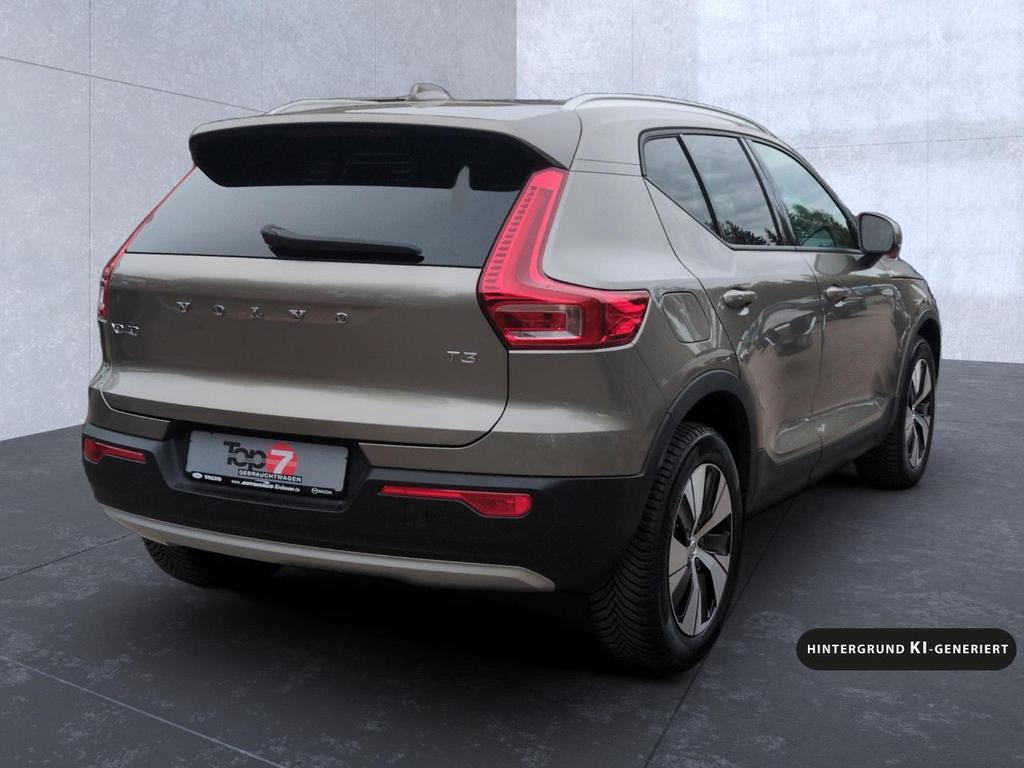 Volvo XC40 2021 г. Серый, пробег 54200 км