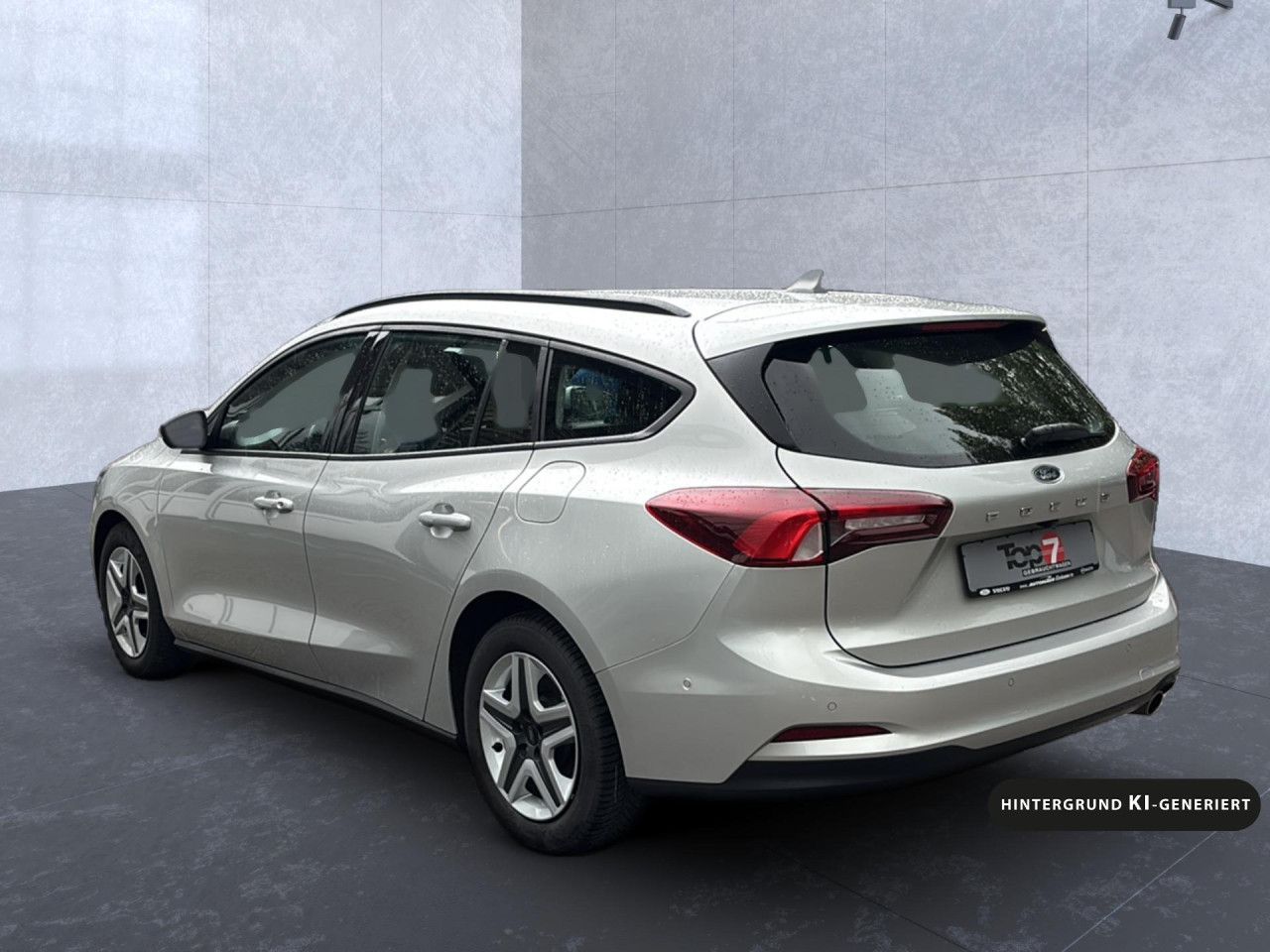 Ford Focus 2022 г. Серебристый, пробег 33200 км