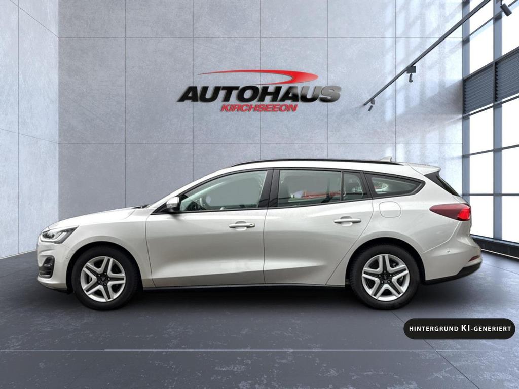 Ford Focus 2022 г. Серебристый, пробег 33200 км