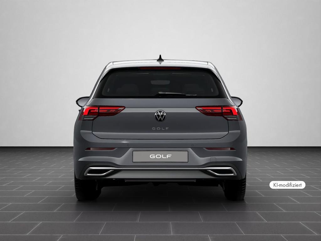 Volkswagen Golf 2024 г. Серый, пробег 30100 км