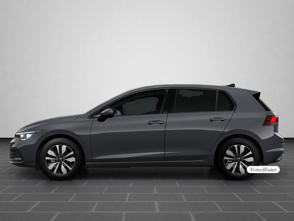 Volkswagen Golf 2024 г. Серый, пробег 30100 км