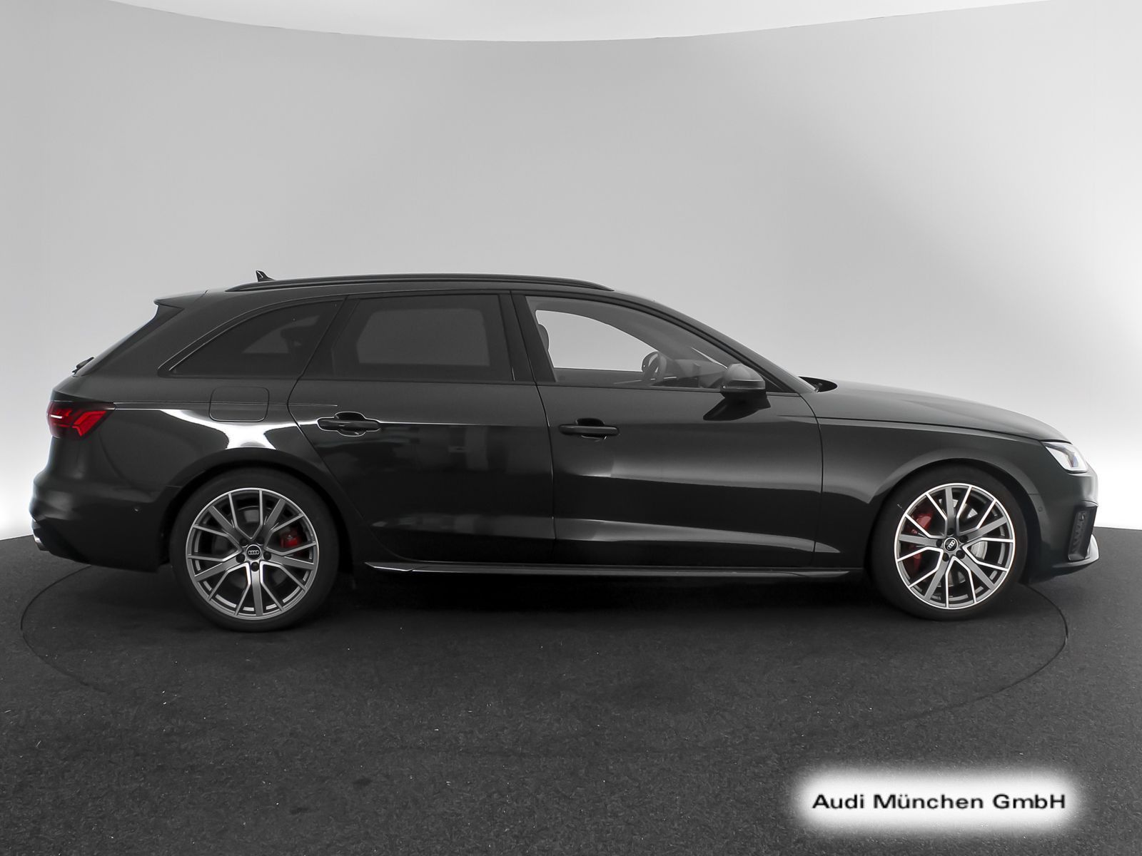Audi S4 2023 г. Зелёный, пробег 50831 км