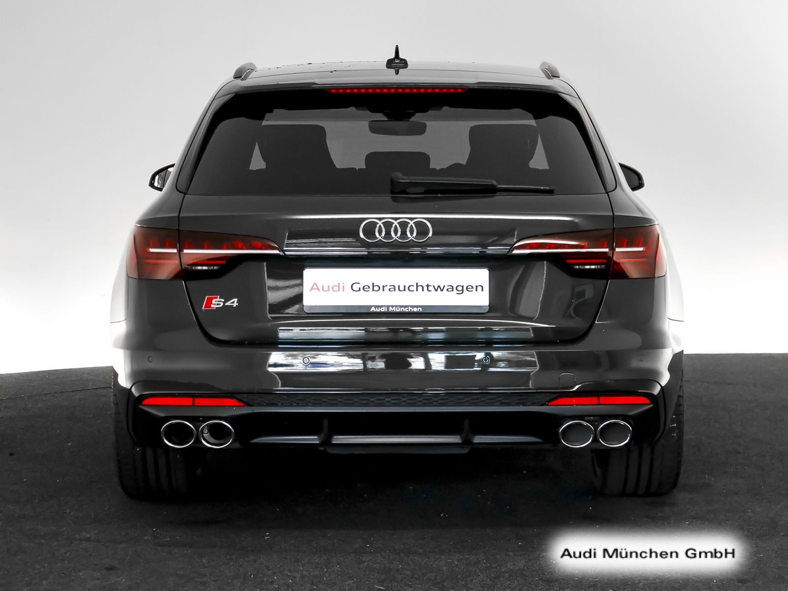 Audi S4 2023 г. Зелёный, пробег 50831 км