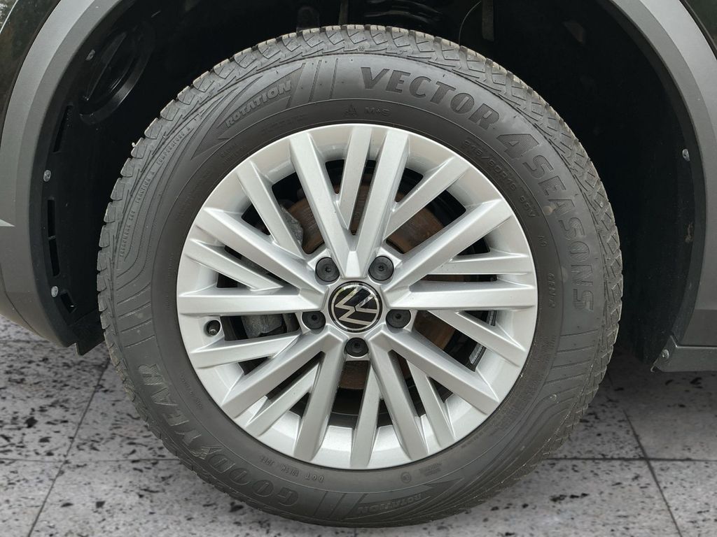 Volkswagen T-Roc 2025 г. Чёрный, пробег 28076 км