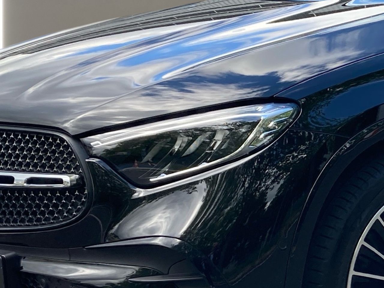 Mercedes-Benz GLC 220 2025 г. Чёрный, пробег 10497 км