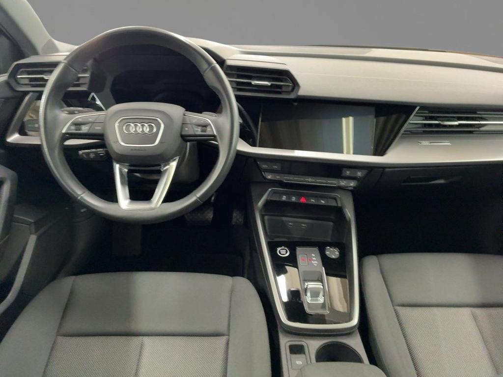 Audi A3 2023 г. Зелёный, пробег 29683 км