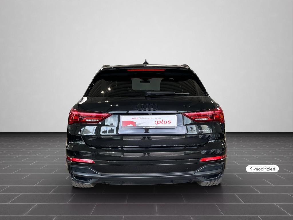 Audi Q3 2022 г. Чёрный, пробег 42355 км