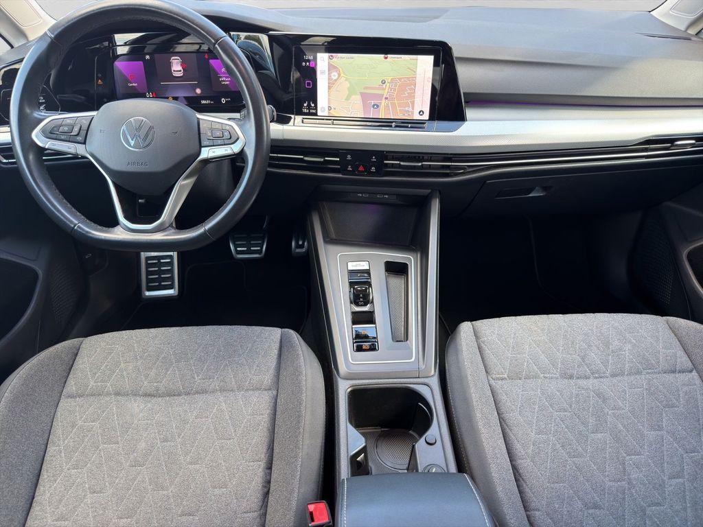 Volkswagen Golf 2023 г. Чёрный, пробег 58631 км