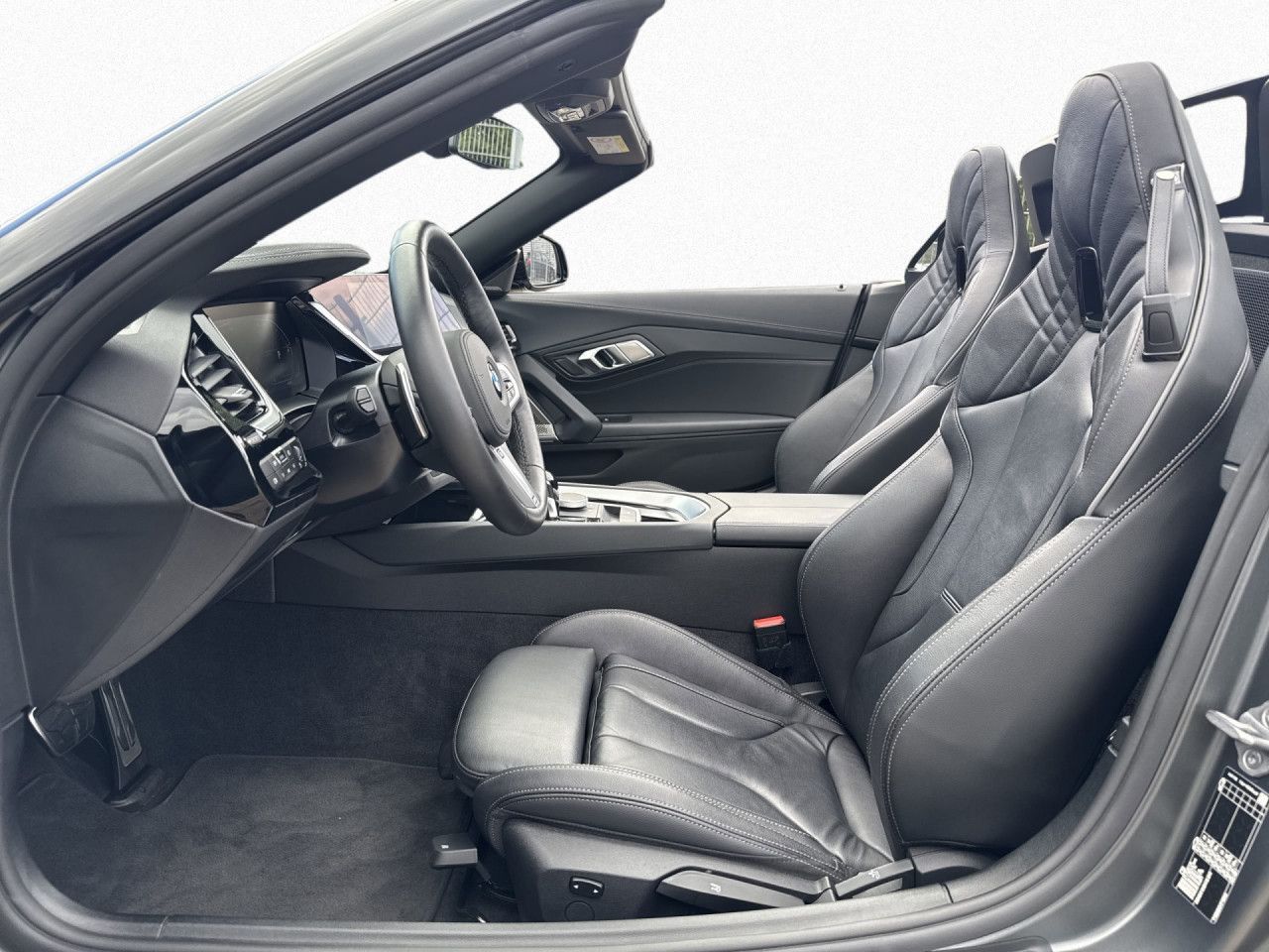 BMW Z4 2025 г. Серый, пробег 15878 км