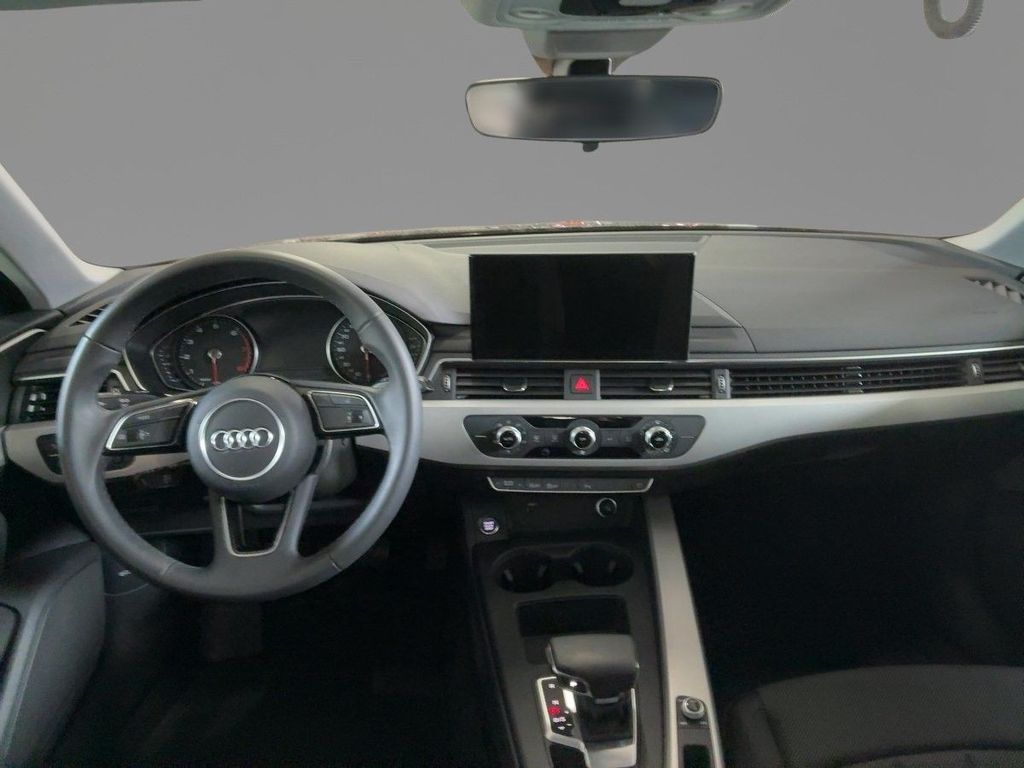Audi A4 2024 г. Чёрный, пробег 43100 км