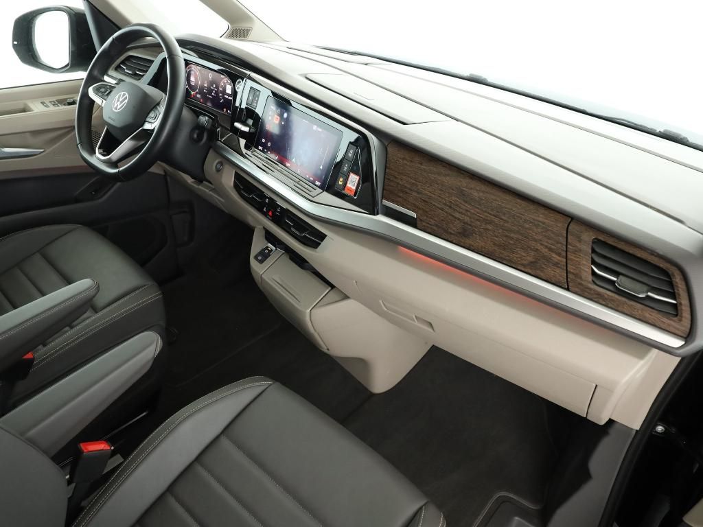 Volkswagen T7 MULTIVAN 2025 г. Чёрный, пробег 18397 км
