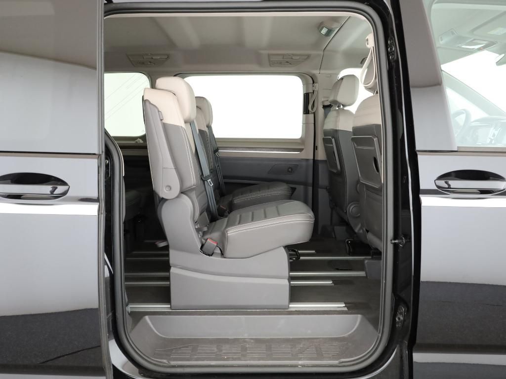 Volkswagen T7 MULTIVAN 2025 г. Чёрный, пробег 18397 км