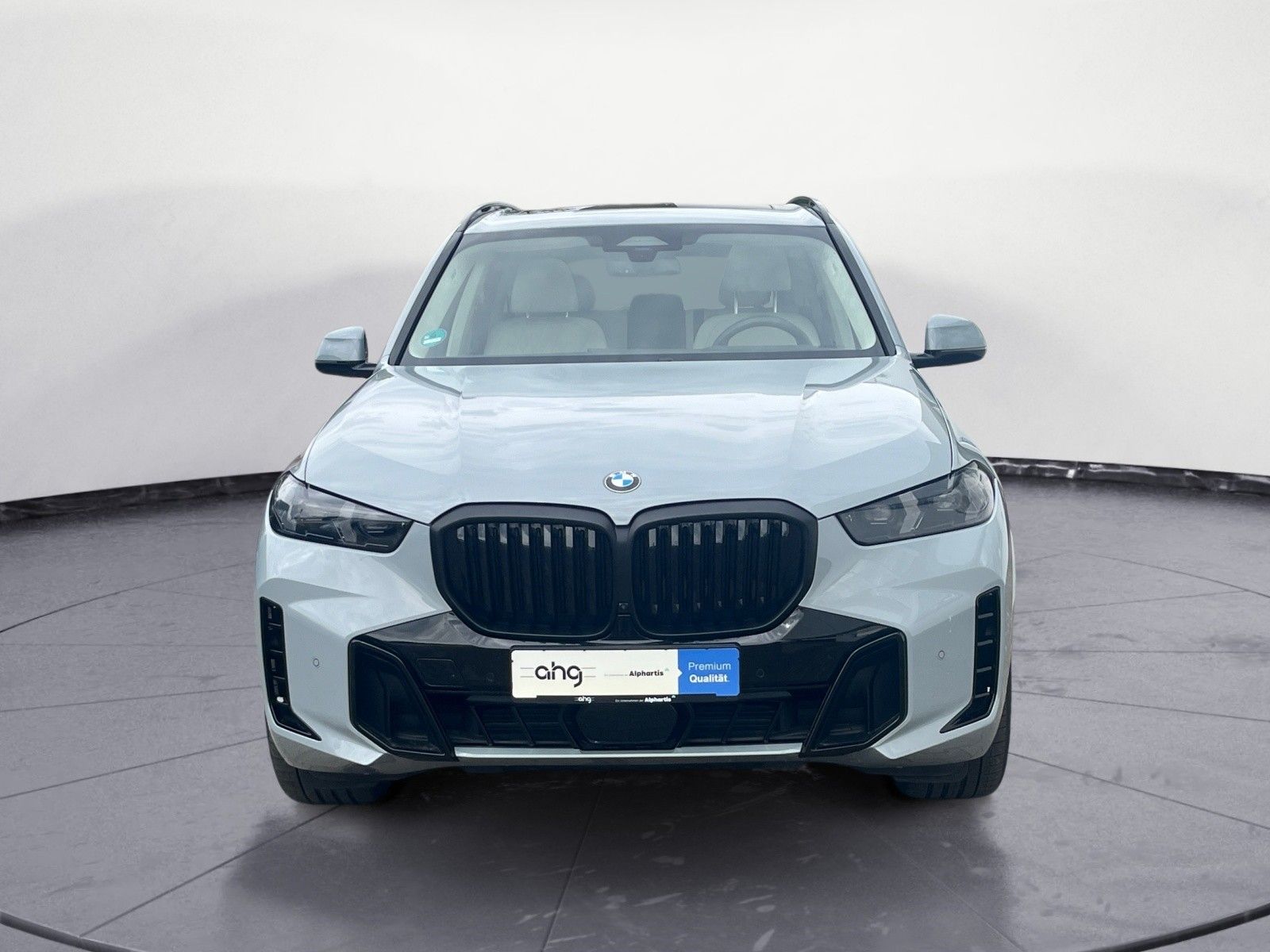 BMW X5 2024 г. Серый, пробег 38569 км