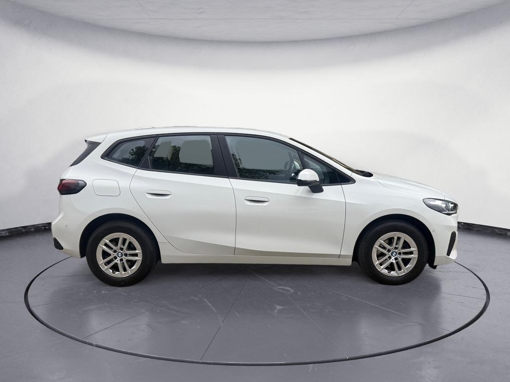 BMW 218 ACTIVE TOURER 2023 г. Белый, пробег 52820 км