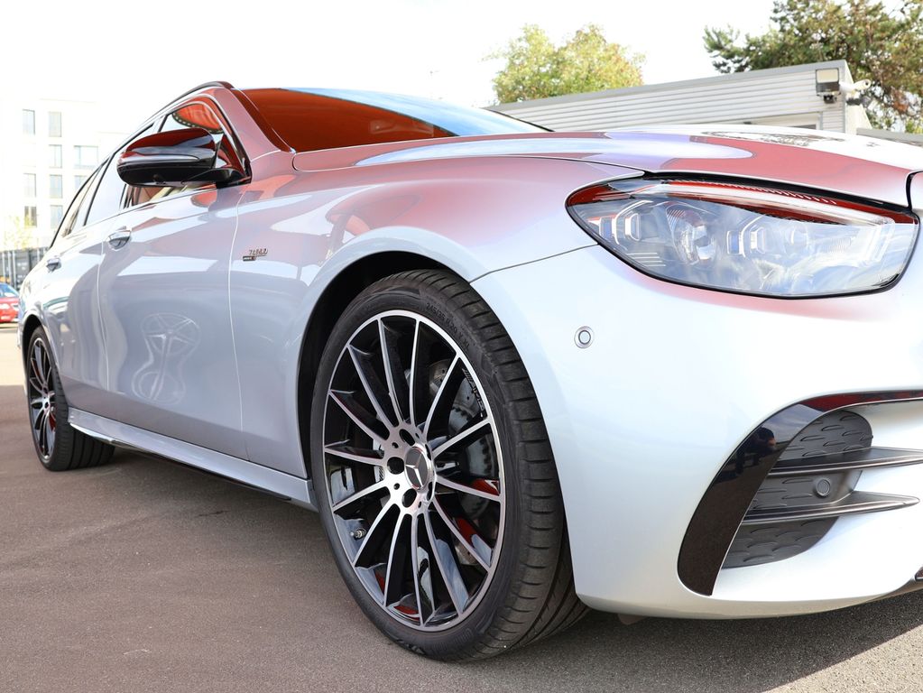 Mercedes-Benz E 53 AMG 2022 г. Серебристый, пробег 56761 км