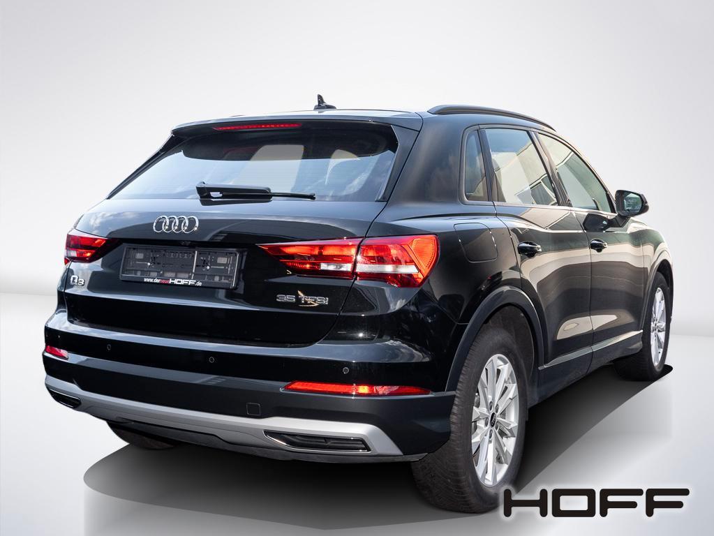 Audi Q3 2024 г. Чёрный, пробег 43000 км