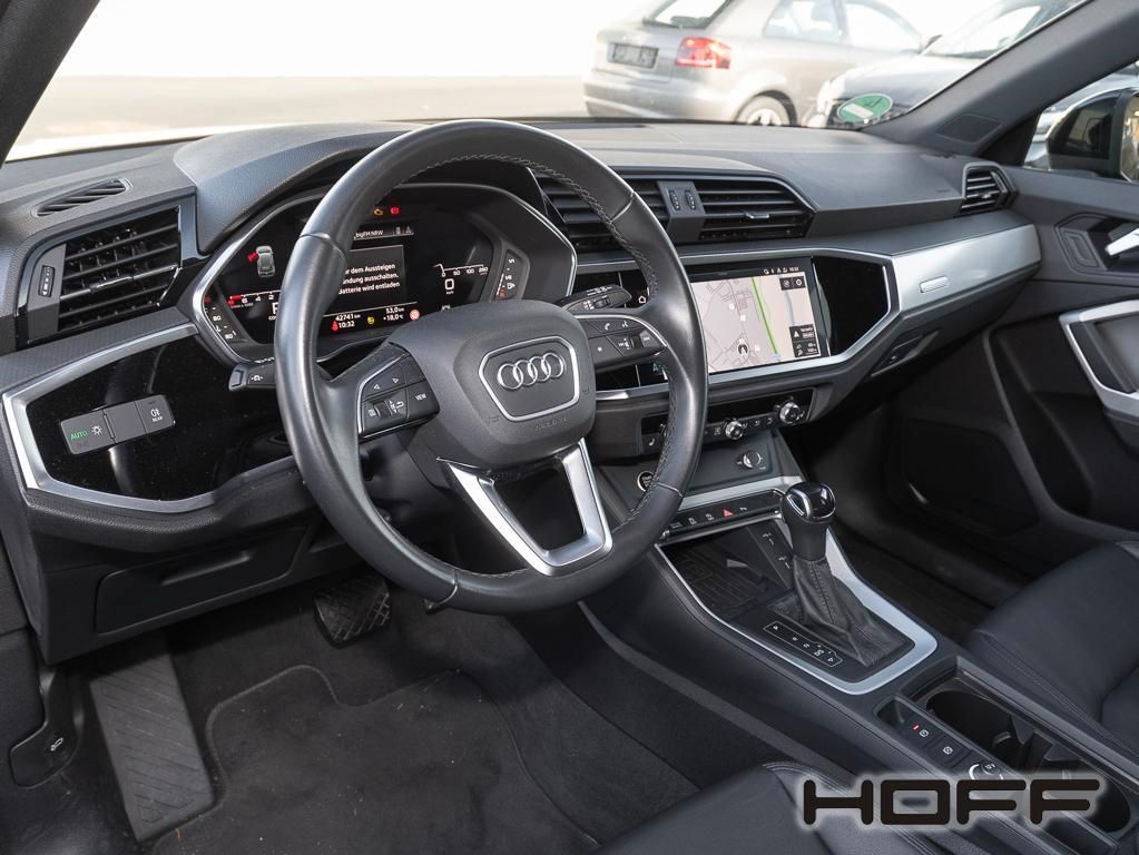 Audi Q3 2024 г. Чёрный, пробег 43000 км