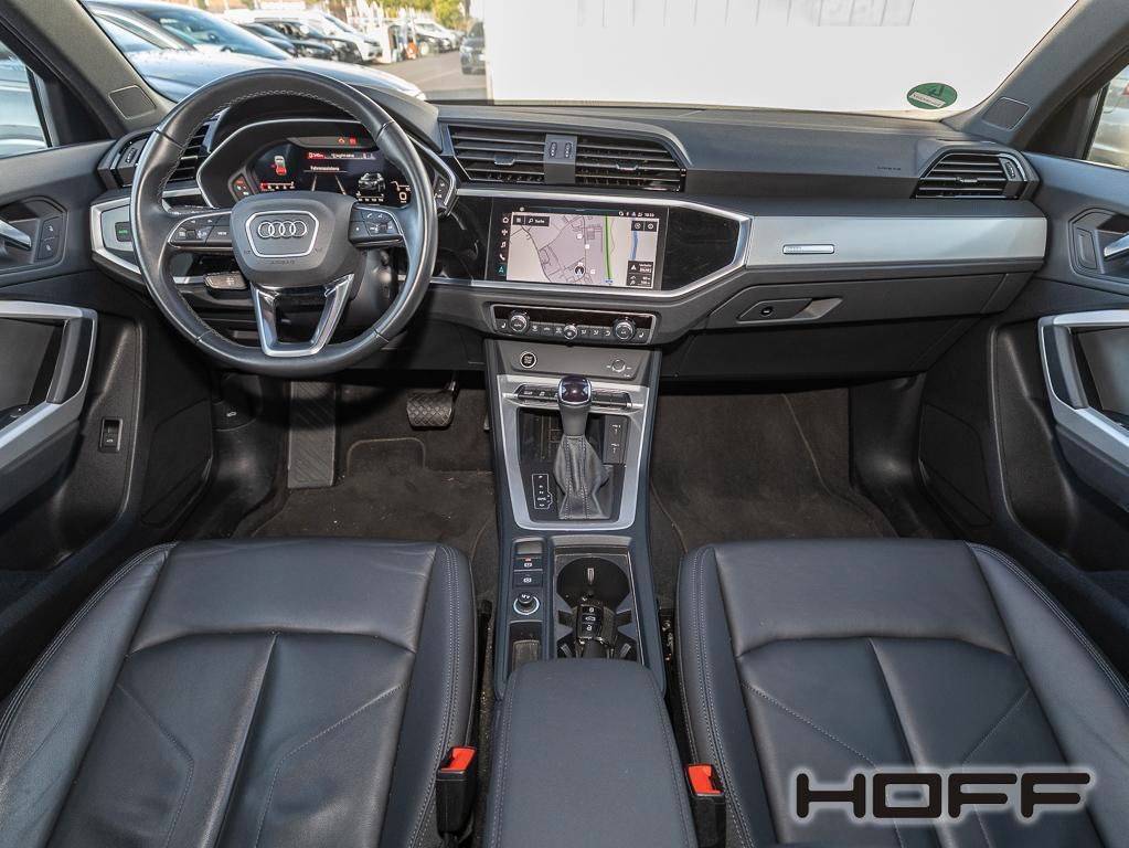 Audi Q3 2024 г. Чёрный, пробег 43000 км
