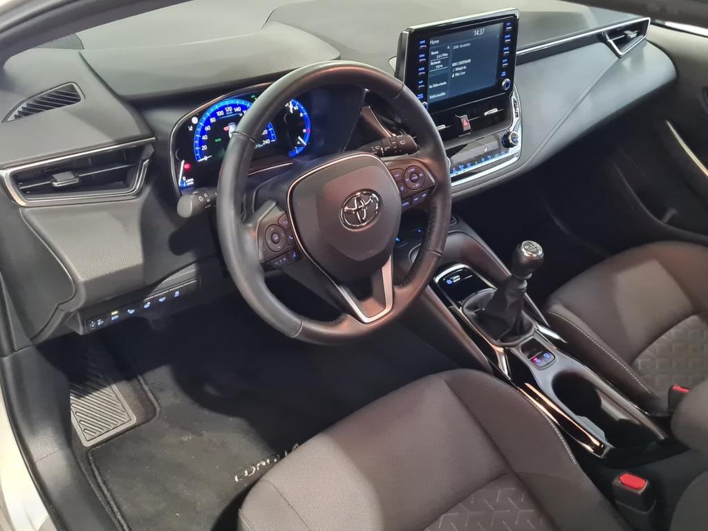 Toyota Corolla 2022 г. Серебристый, пробег 28900 км