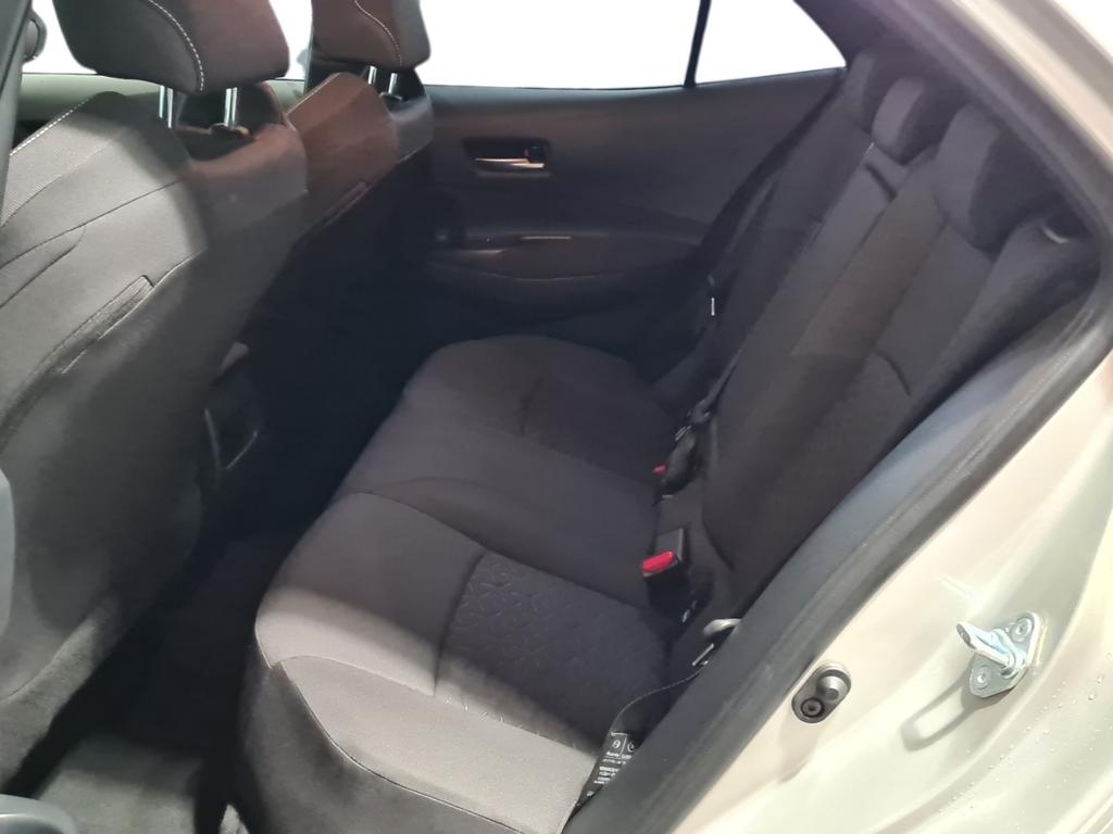 Toyota Corolla 2022 г. Серебристый, пробег 28900 км