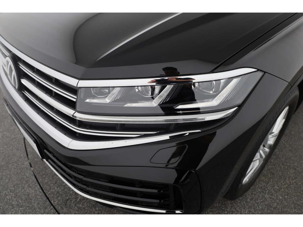 Volkswagen Touareg 2025 г. Чёрный, пробег 24418 км