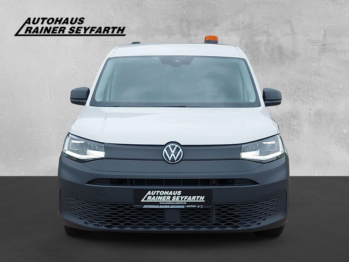 Volkswagen CADDY MAXI 2022 г. Белый, пробег 18905 км
