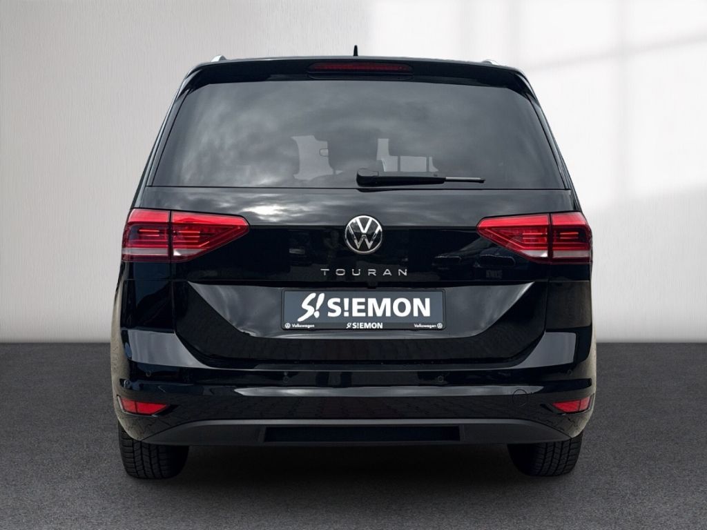 Volkswagen Touran 2025 г. Чёрный, пробег 26060 км