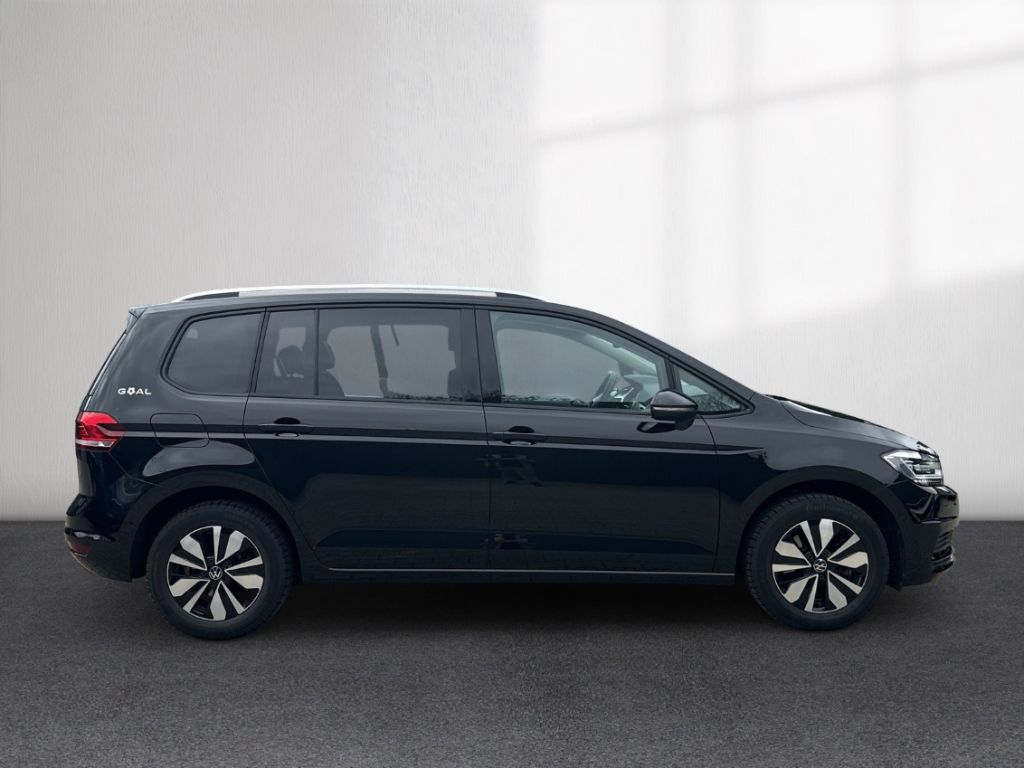 Volkswagen Touran 2025 г. Чёрный, пробег 26060 км