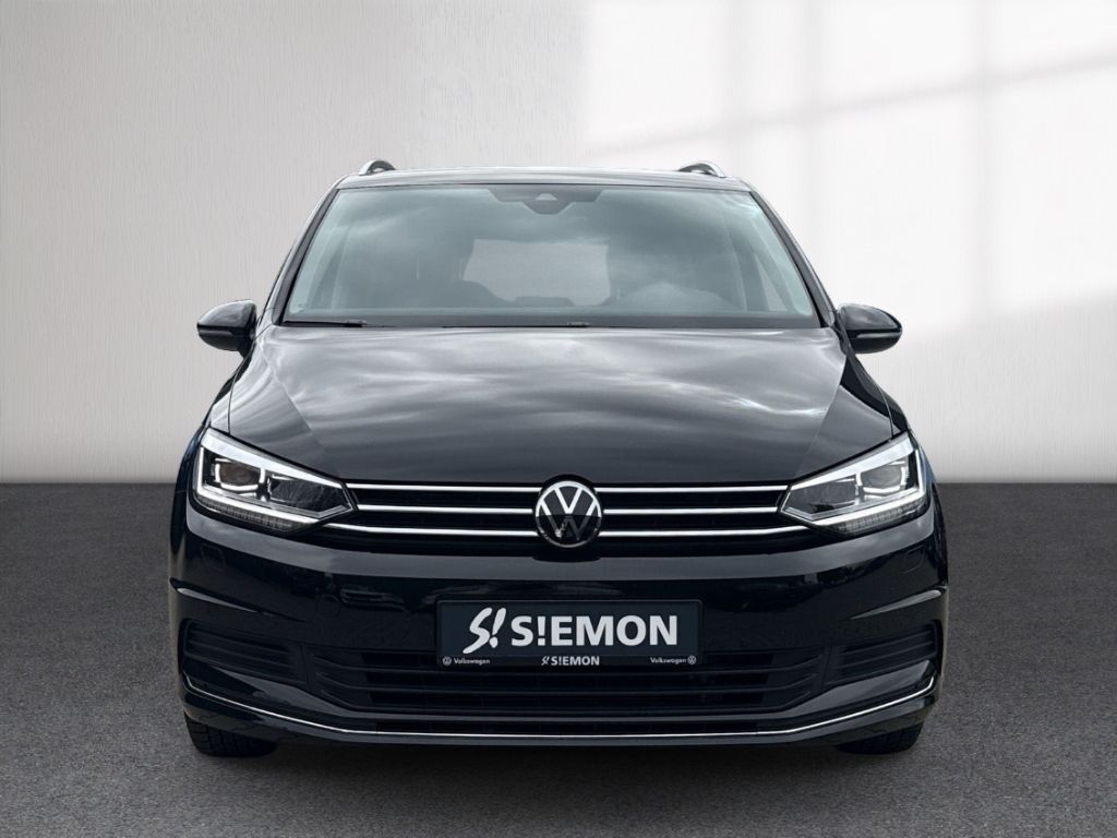 Volkswagen Touran 2025 г. Чёрный, пробег 26060 км
