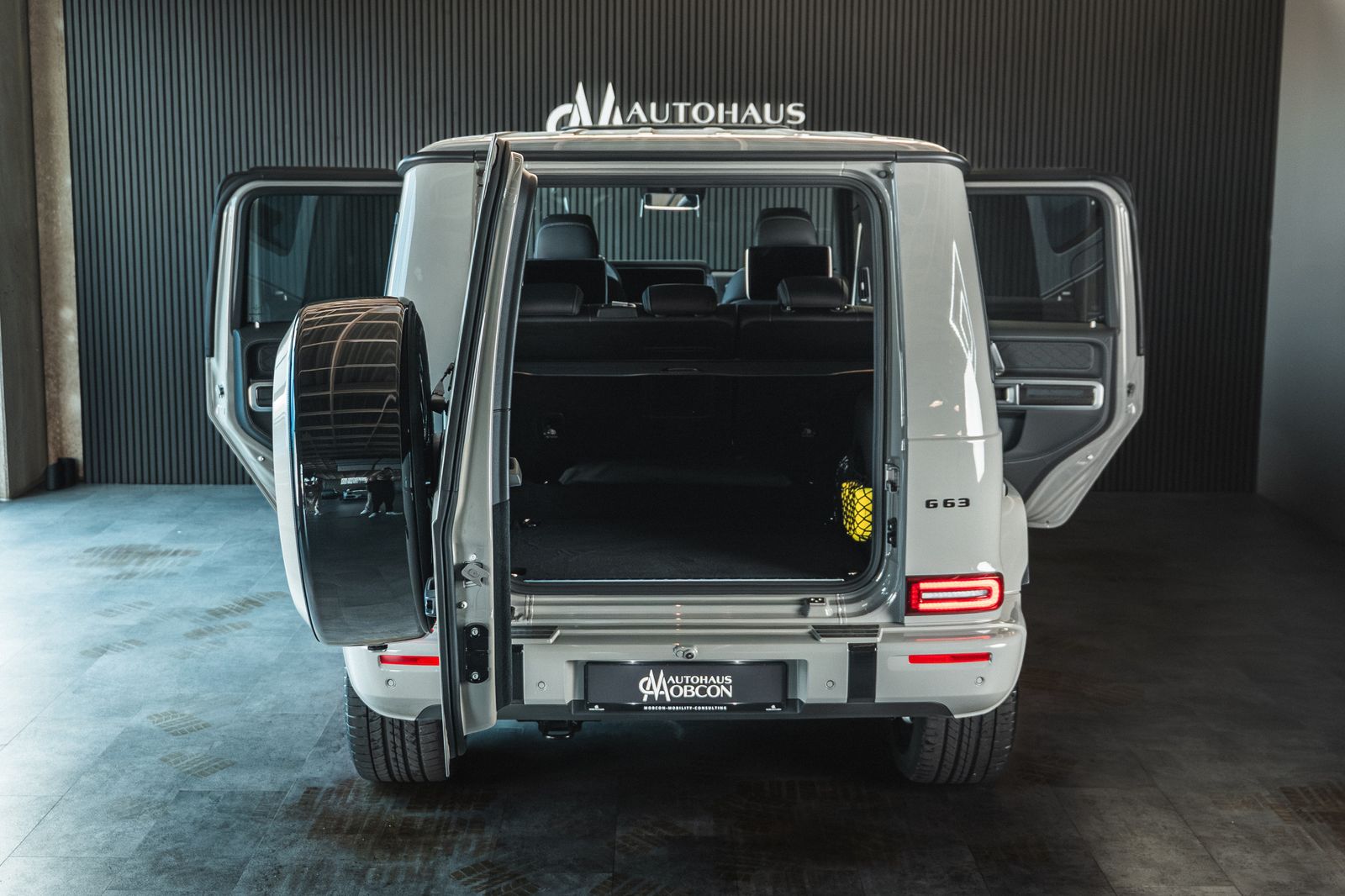 Mercedes-Benz G 63 AMG 2026 г. Серый, пробег 50 км
