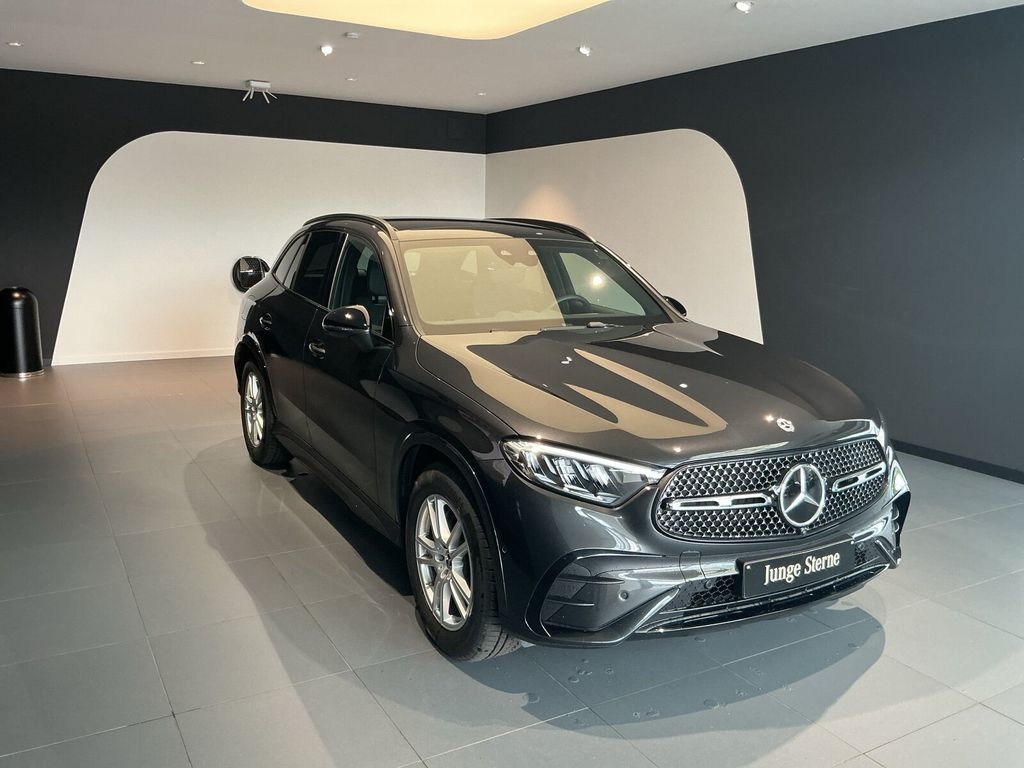 Mercedes-Benz GLC 200 2025 г. Серый, пробег 12380 км