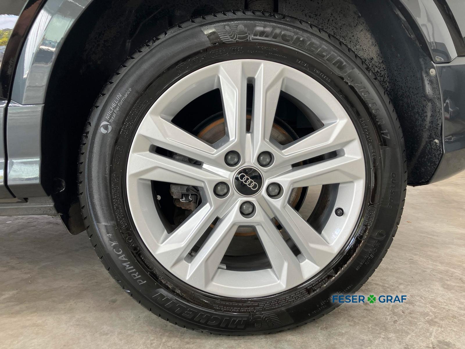 Audi Q2 2023 г. Чёрный, пробег 50390 км