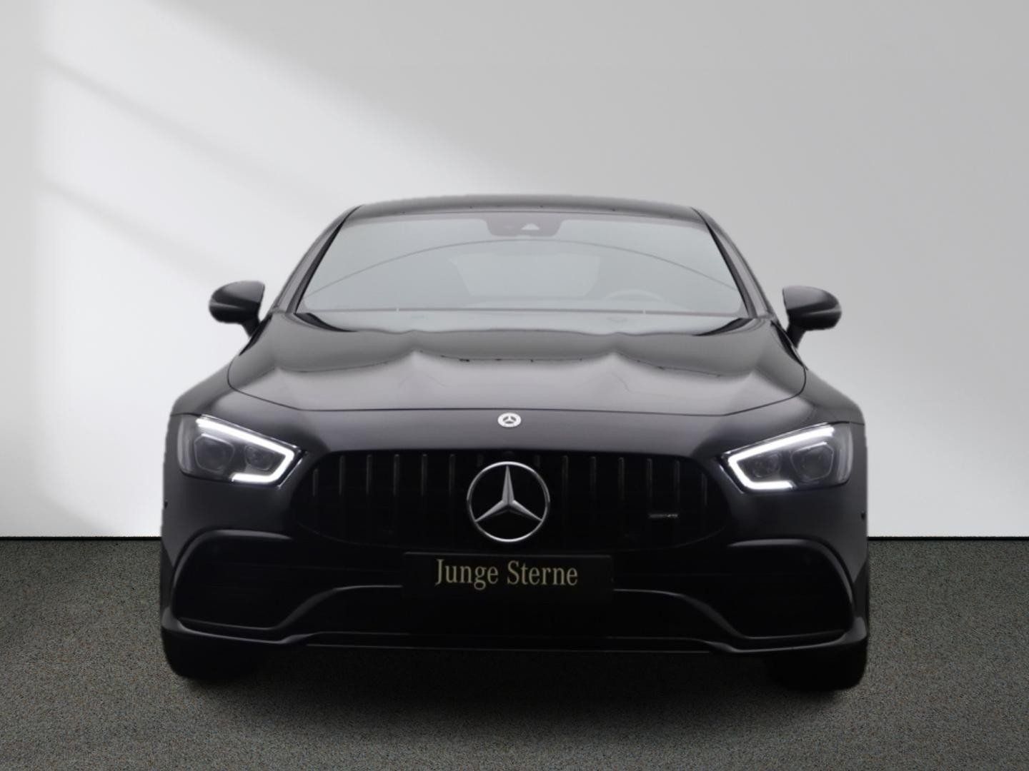 Mercedes-Benz AMG GT 2023 г. Чёрный, пробег 46997 км