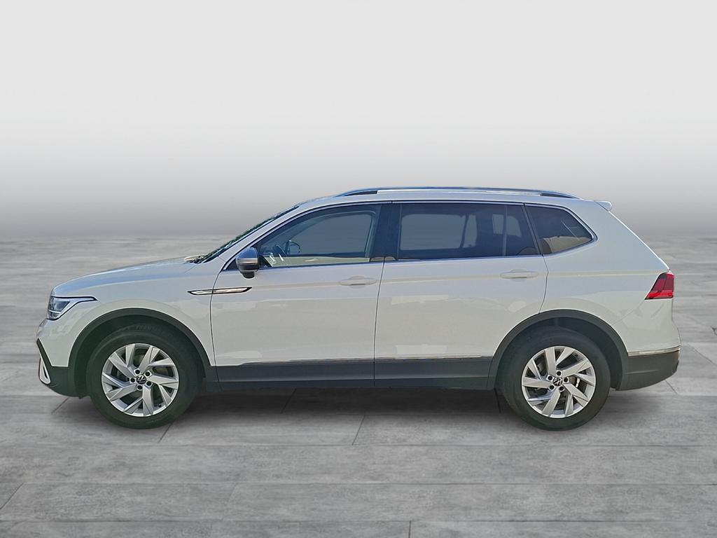 Volkswagen TIGUAN ALLSPACE 2022 г. Белый, пробег 51000 км