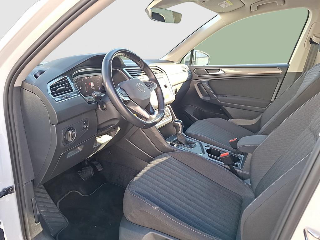Volkswagen TIGUAN ALLSPACE 2022 г. Белый, пробег 51000 км