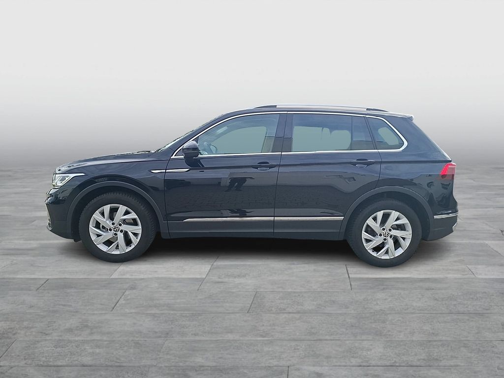 Volkswagen Tiguan 2024 г. Чёрный, пробег 9000 км