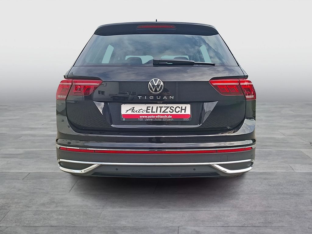Volkswagen Tiguan 2024 г. Чёрный, пробег 9000 км
