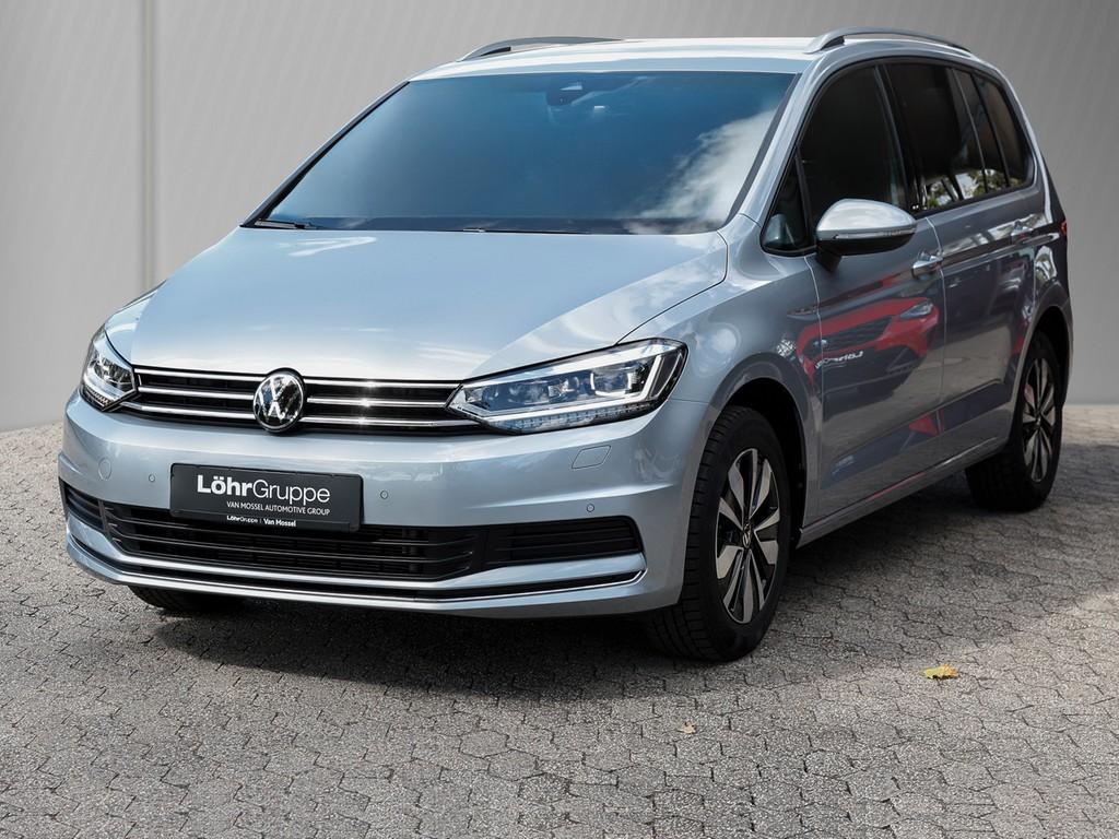 Volkswagen Touran 2024 г. Серебристый, пробег 33108 км