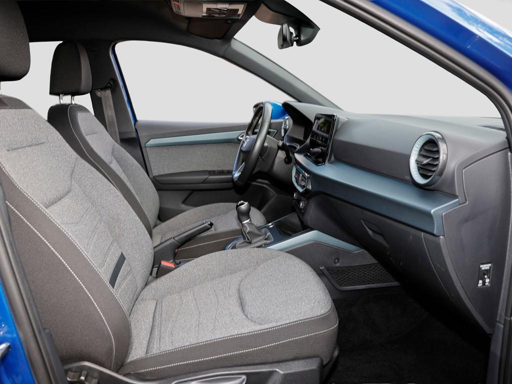 SEAT Arona 2023 г. Синий, пробег 59375 км