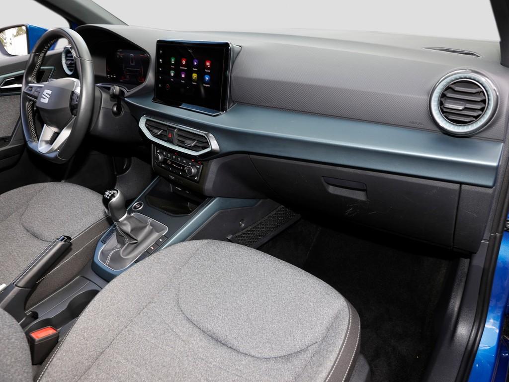 SEAT Arona 2023 г. Синий, пробег 59375 км