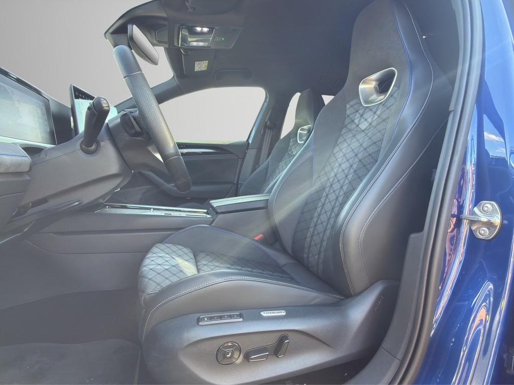 Volkswagen PASSAT VARIANT 2025 г. Синий, пробег 27400 км