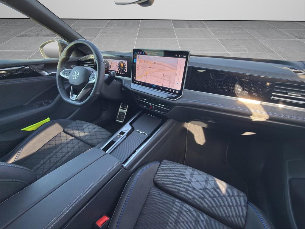 Volkswagen PASSAT VARIANT 2025 г. Синий, пробег 27400 км