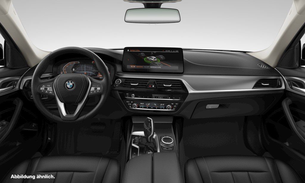 BMW 520 2022 г. Чёрный, пробег 50467 км