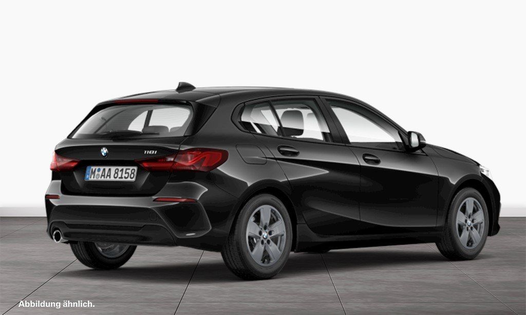 BMW 118 2022 г. Чёрный, пробег 38828 км