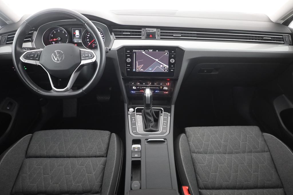 Volkswagen PASSAT VARIANT 2023 г. Чёрный, пробег 47360 км