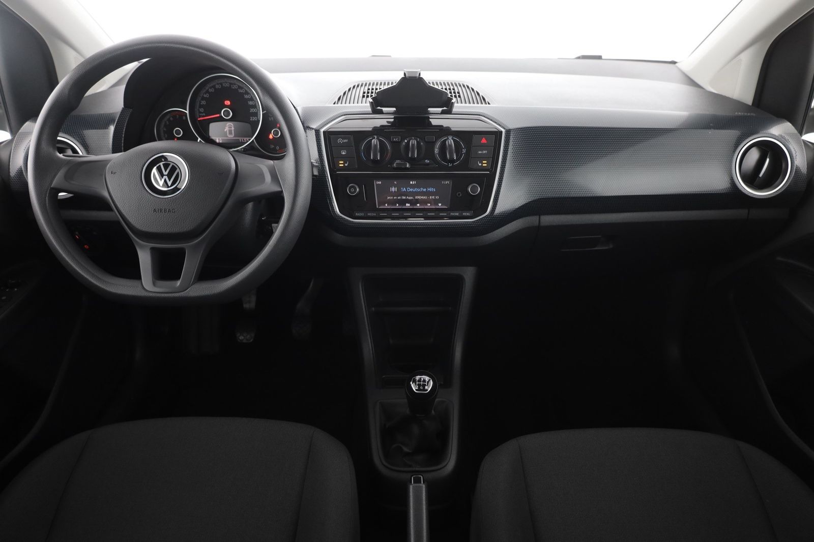 Volkswagen up! 2022 г. Серый, пробег 20157 км