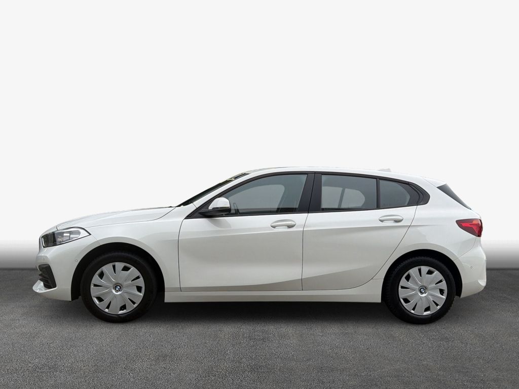 BMW 116 2022 г. Белый, пробег 40010 км