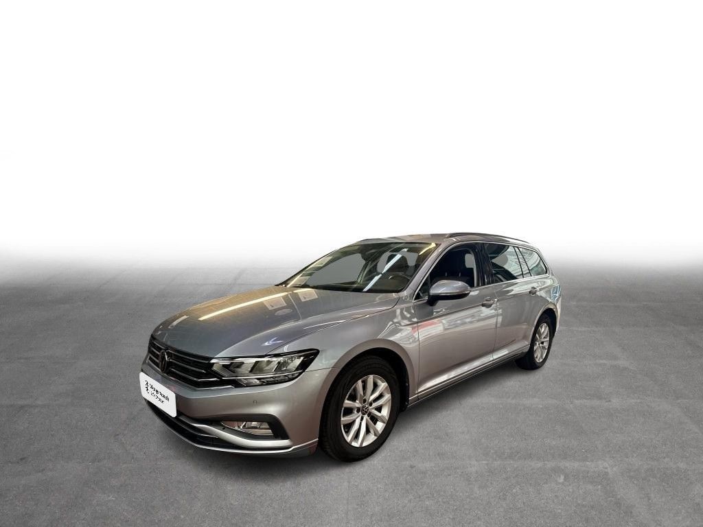 Volkswagen PASSAT VARIANT 2022 г. Серебристый, пробег 55714 км
